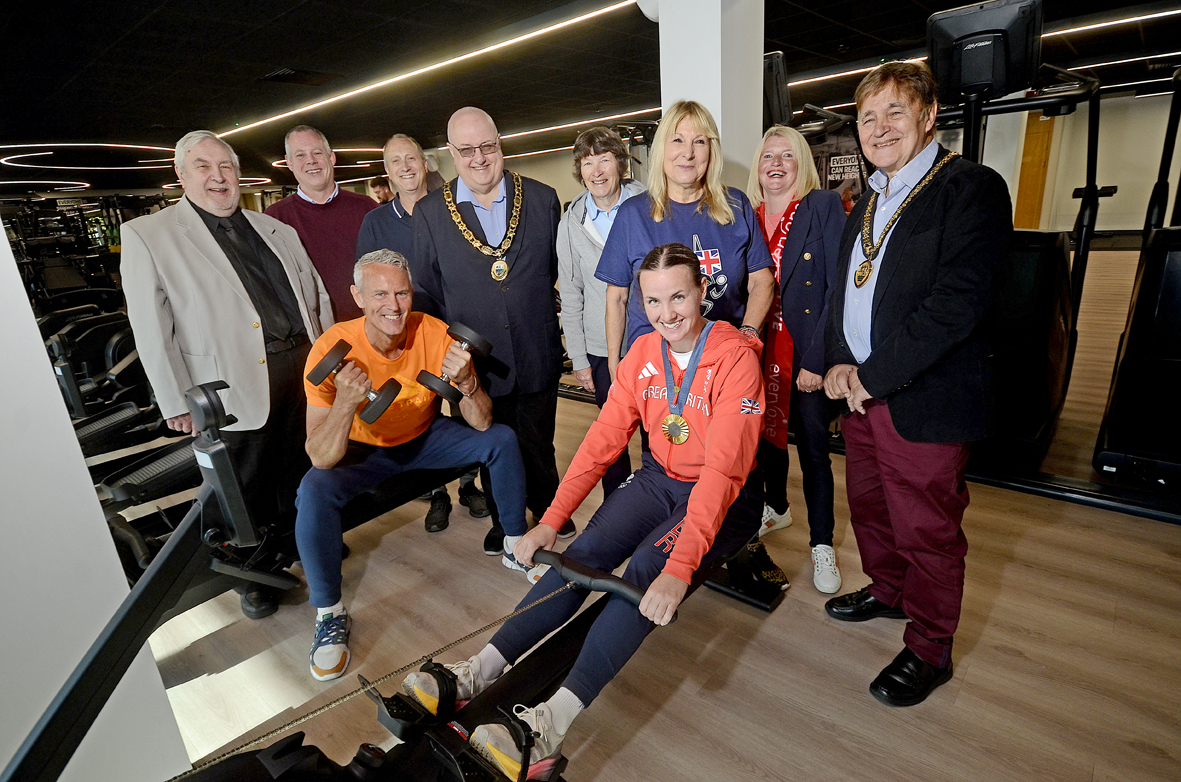 local-olympic-hero-is-star-guest-at-leisure-centre-open-day-the-rugby